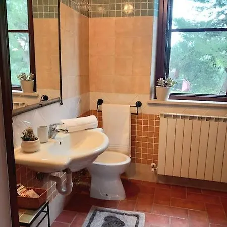 Апартаменты Il Tramonto A Ripavecchia Con Piscina